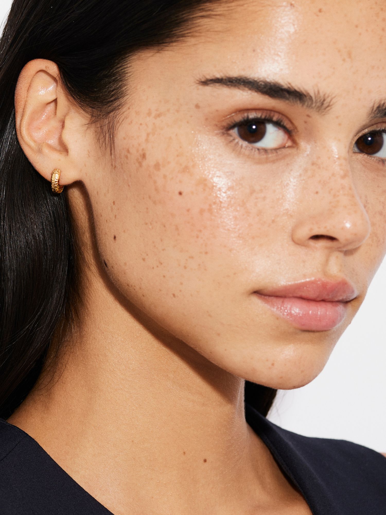 Textured Huggie Hoops bild 2