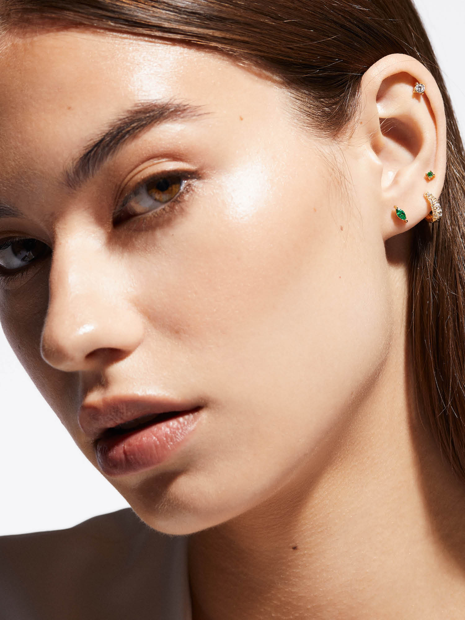 Mina Piercing bild 2