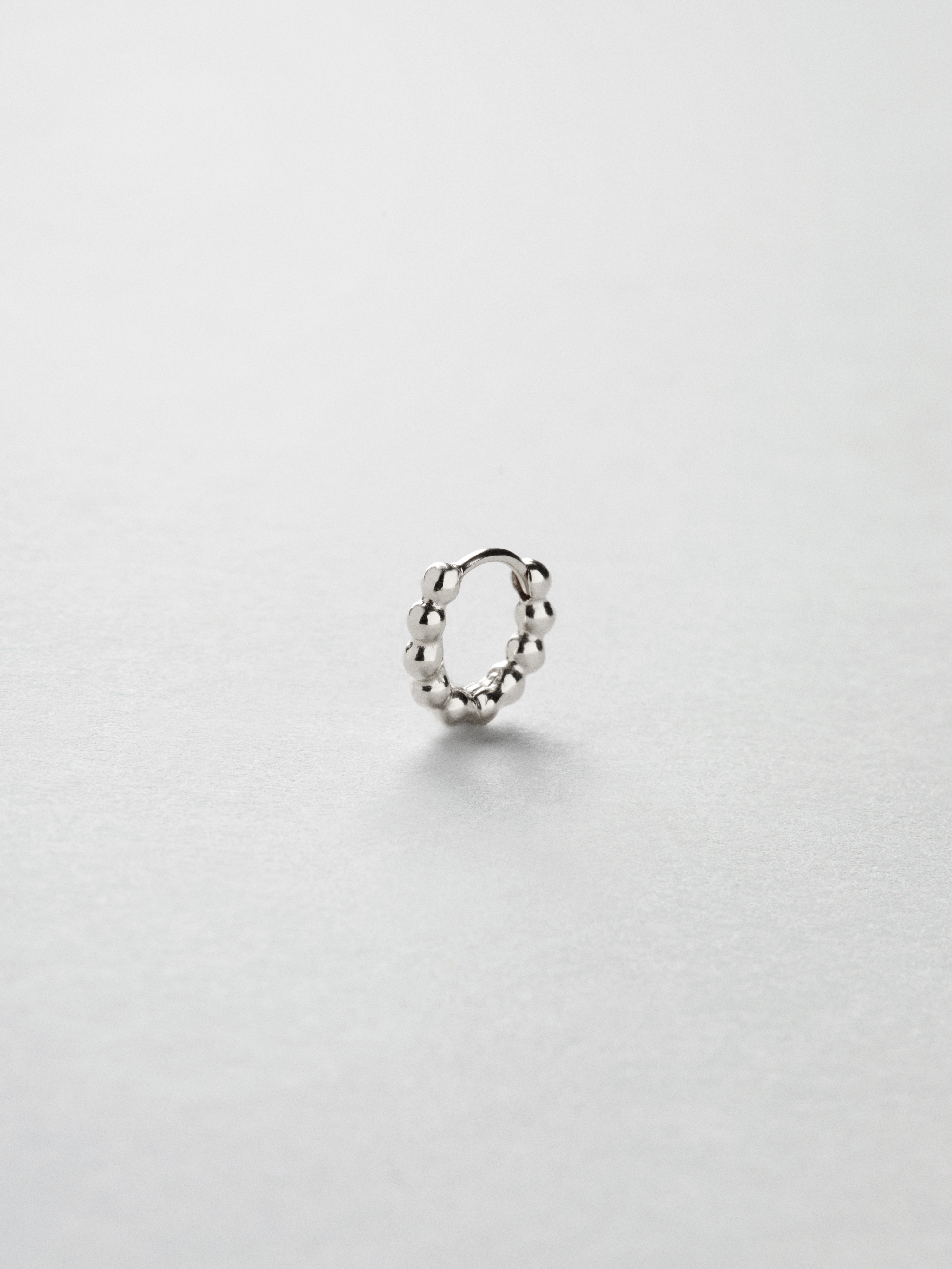 Ball Huggie Piercing bild 3