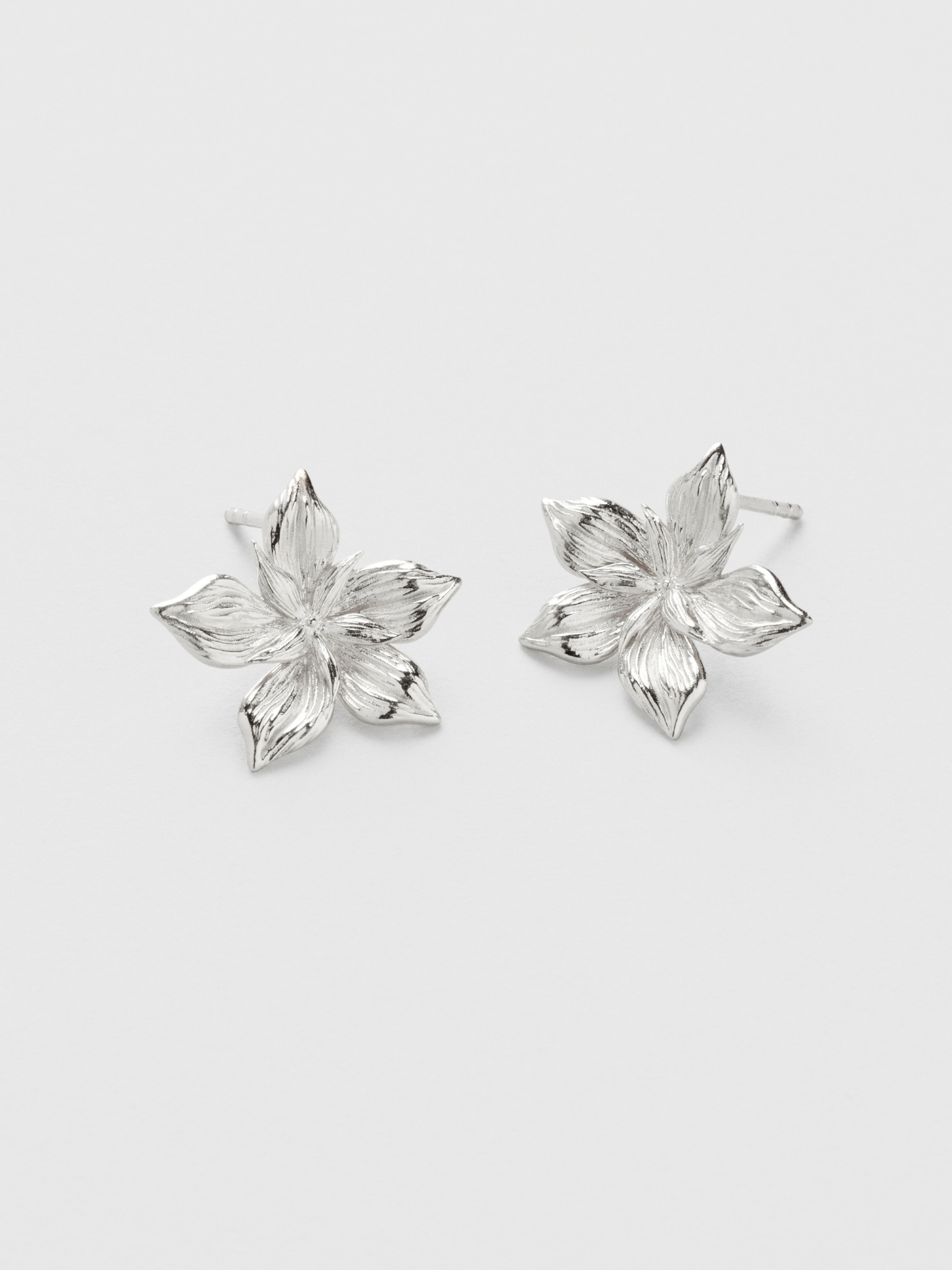 Magnolia Flower Studs bild 3