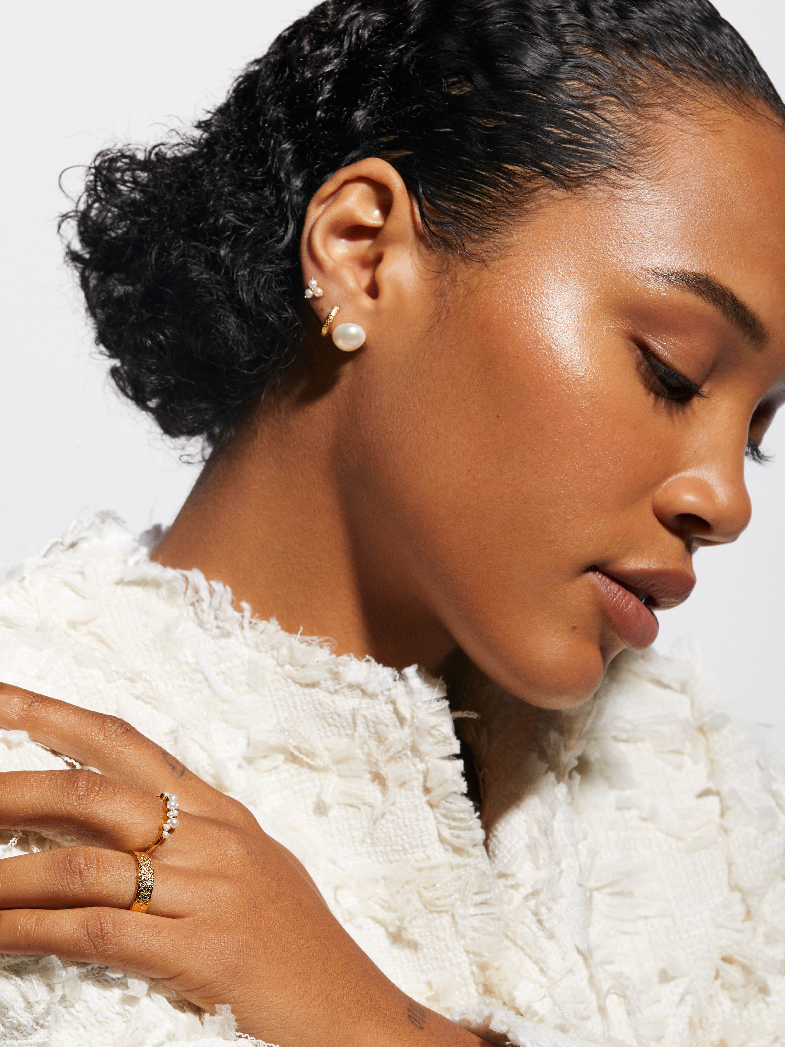 Thalia Pearl Studs bild 4