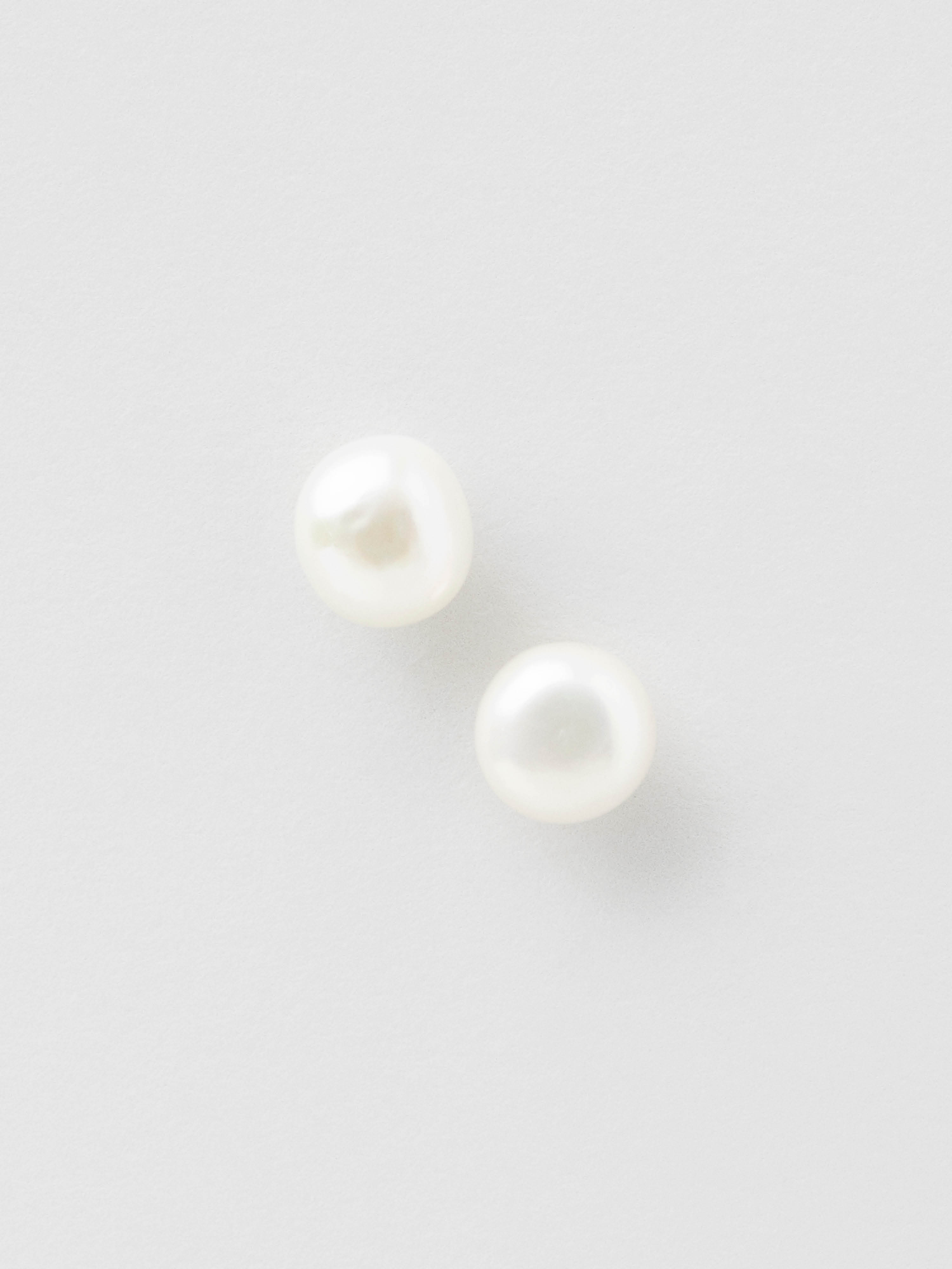 Thalia Pearl Studs bild 3