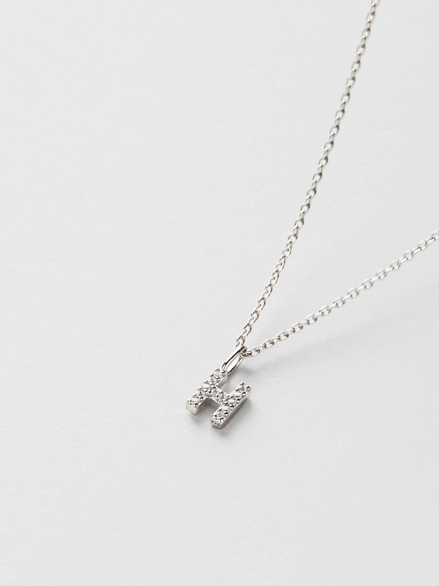 H Sparkle Bokstav Halsband bild 2