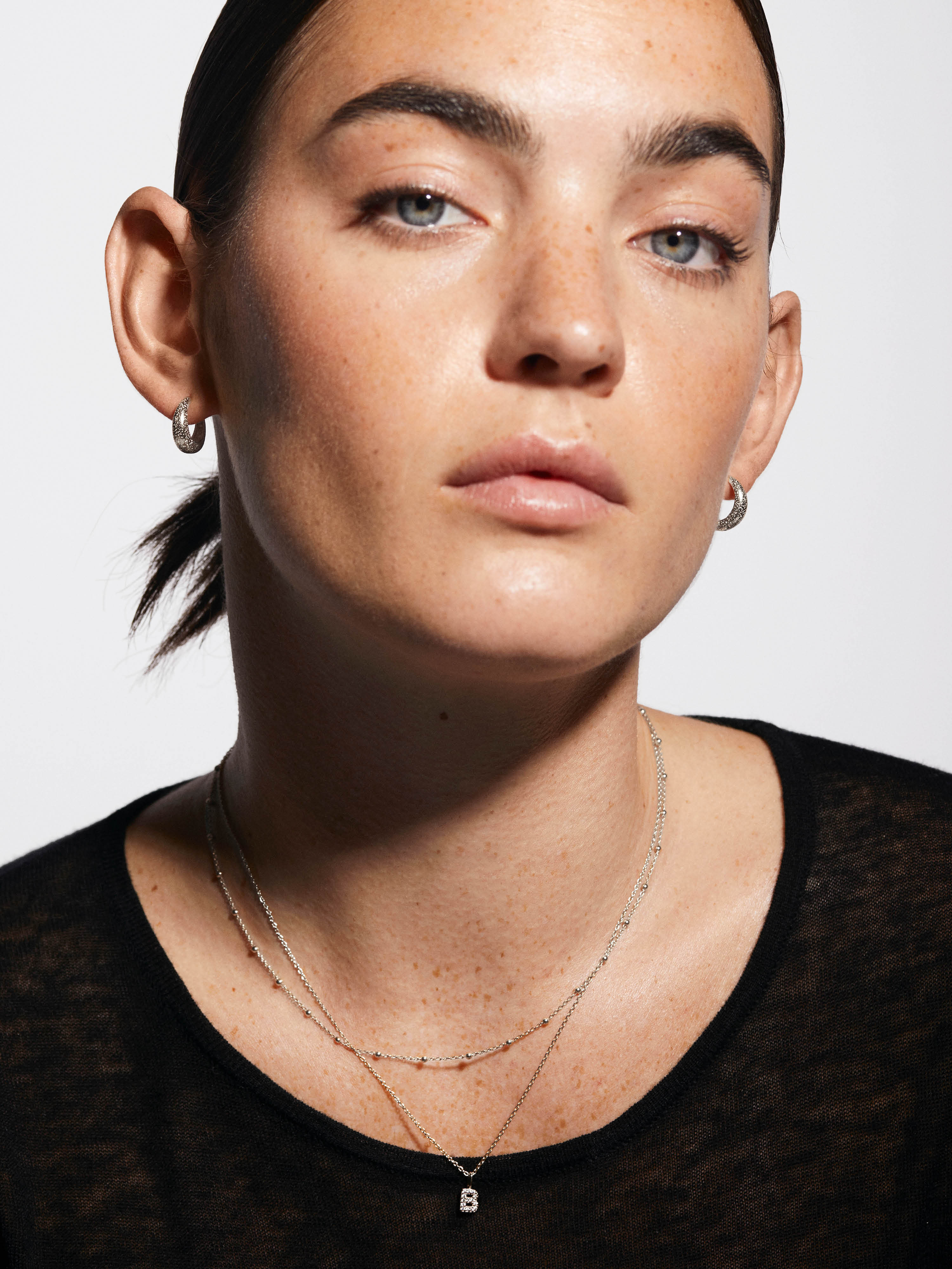 B Sparkle Bokstav Halsband bild 4