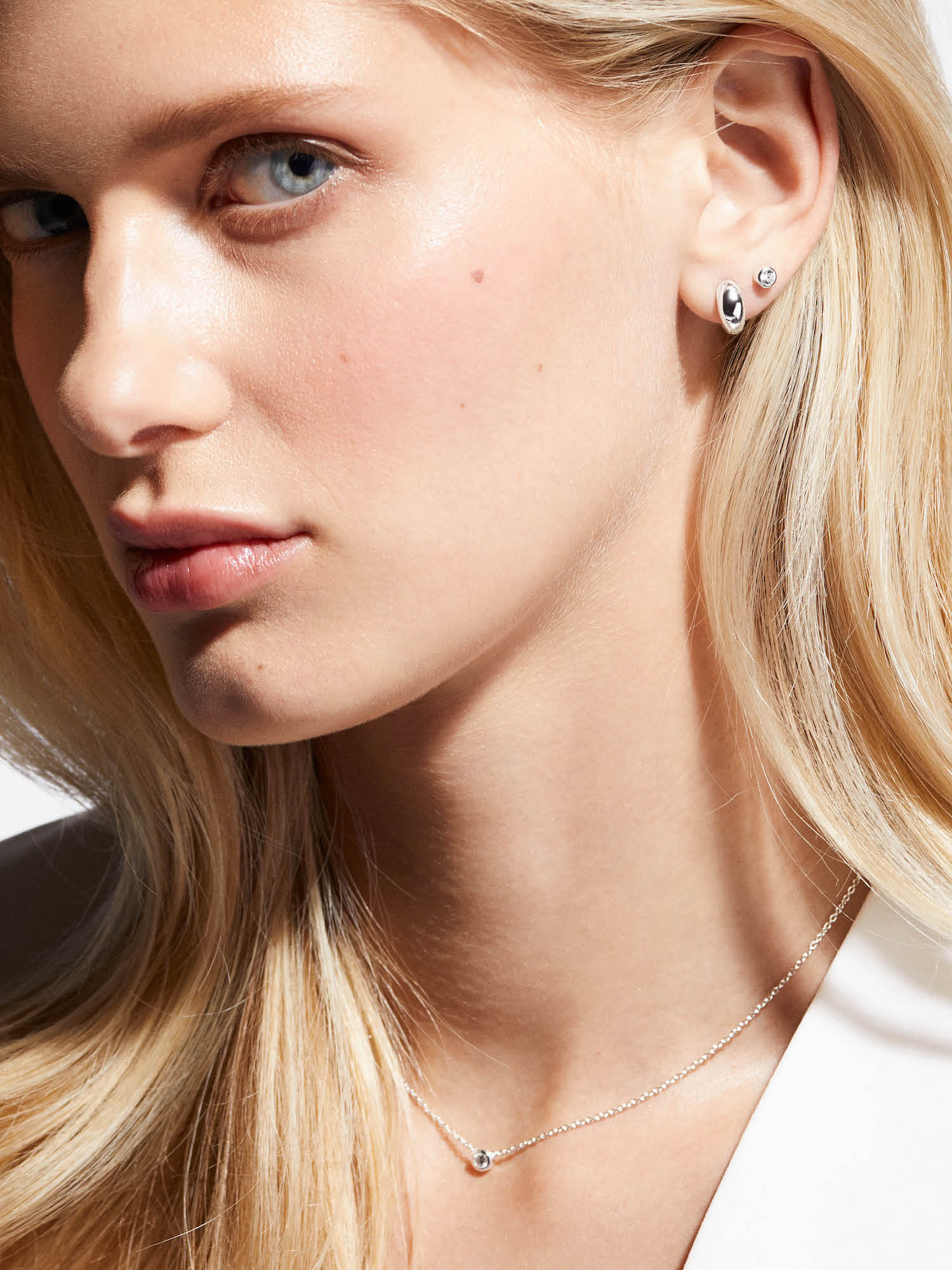 Clara Bezel Studs bild 4