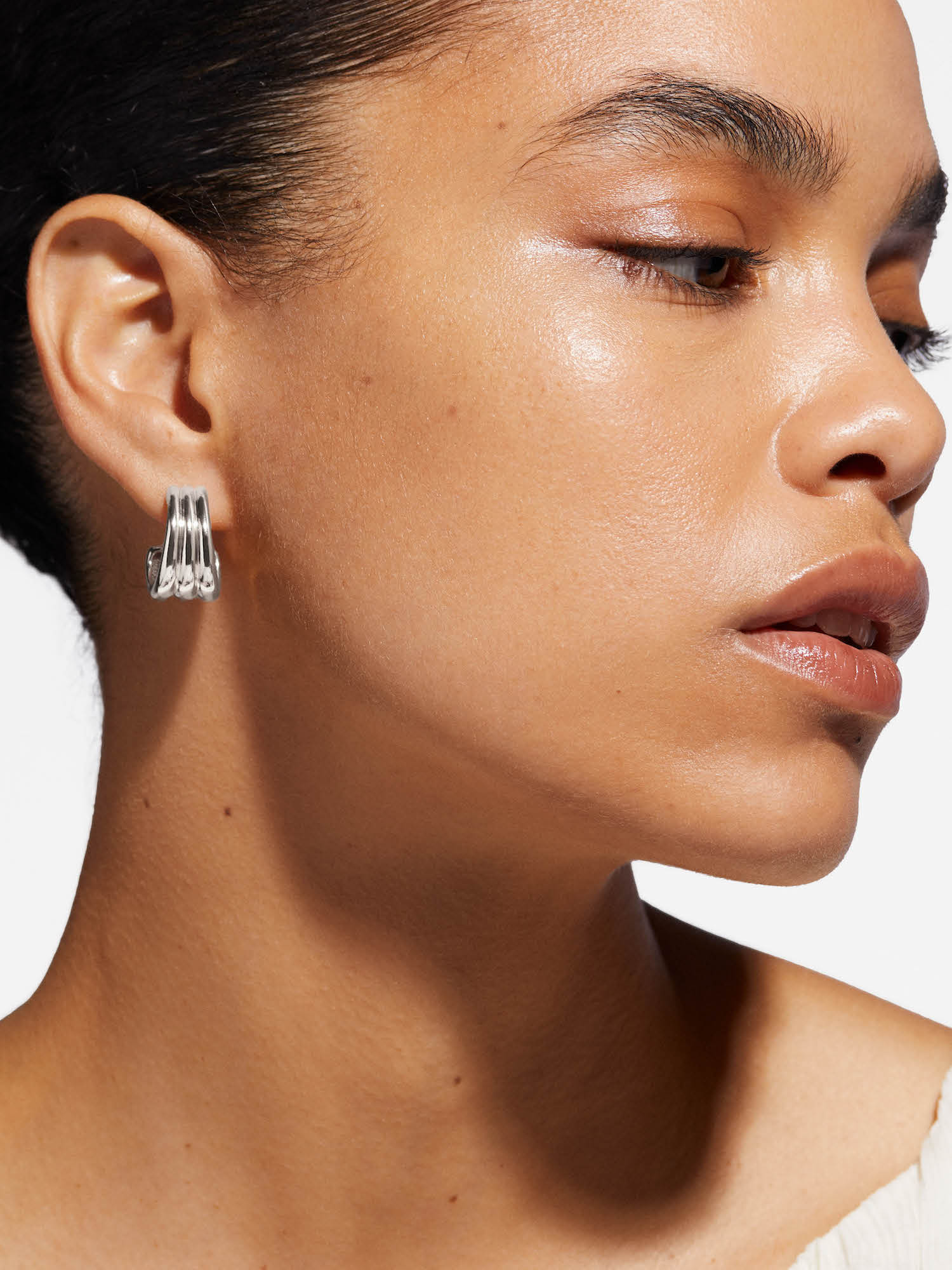 Cora Studs bild 2