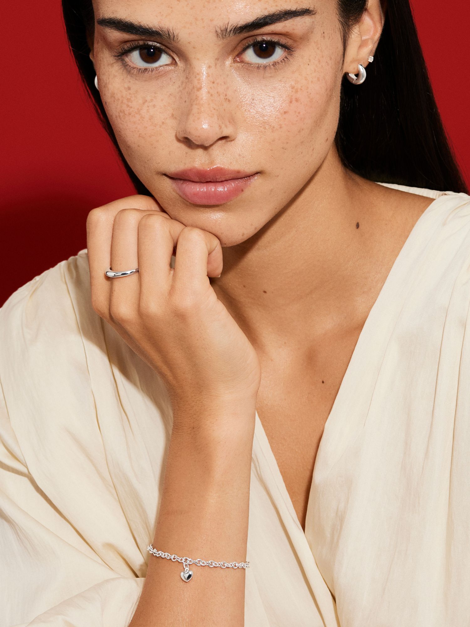 Hedda Puffy Heart Armband bild 2