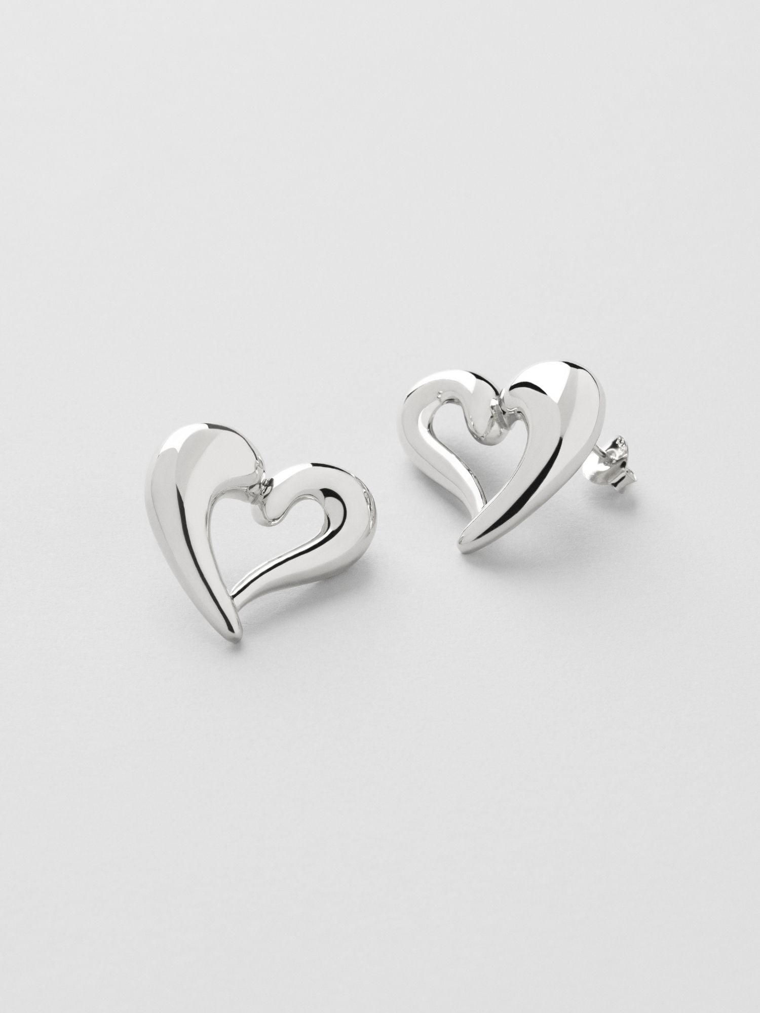 Helin Heart Studs bild 3