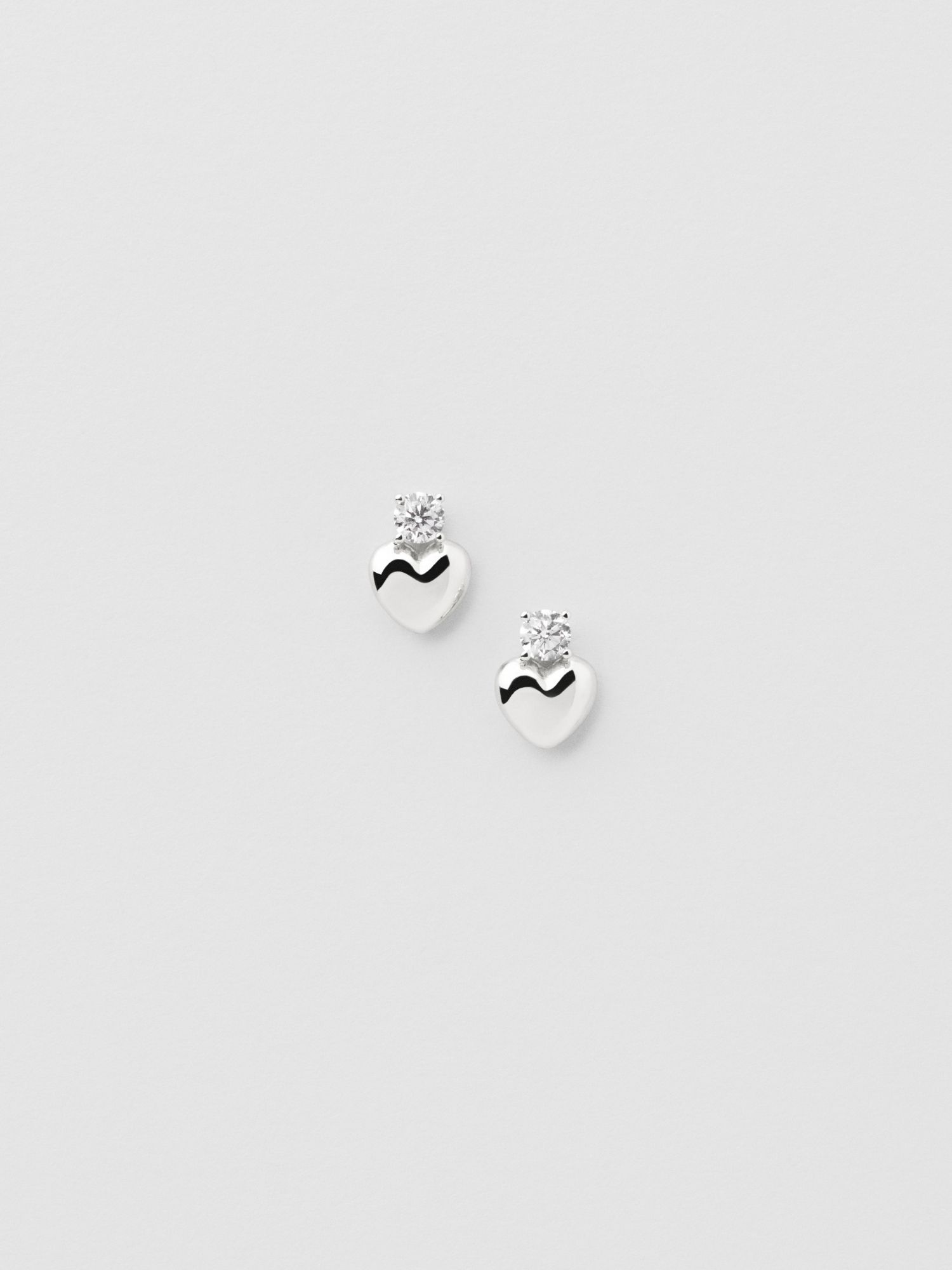 Hanne Heart Studs