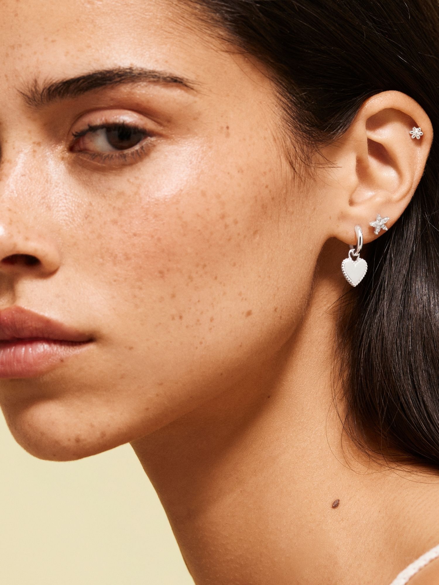 Daisy Flower Piercing bild 2