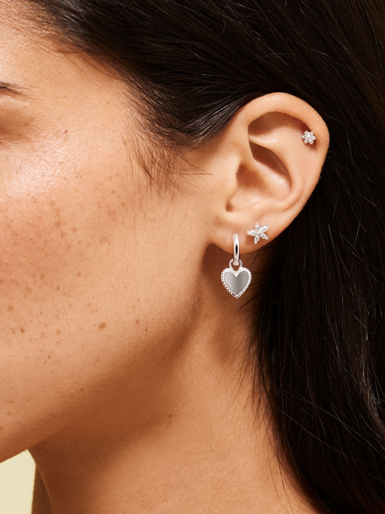 Daisy Flower Piercing bild 5