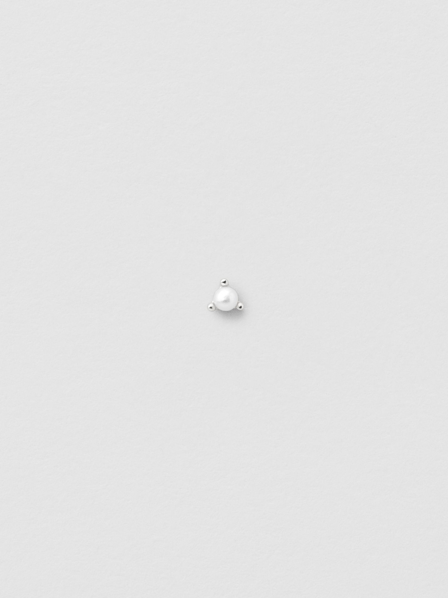 Mini Pearl Piercing