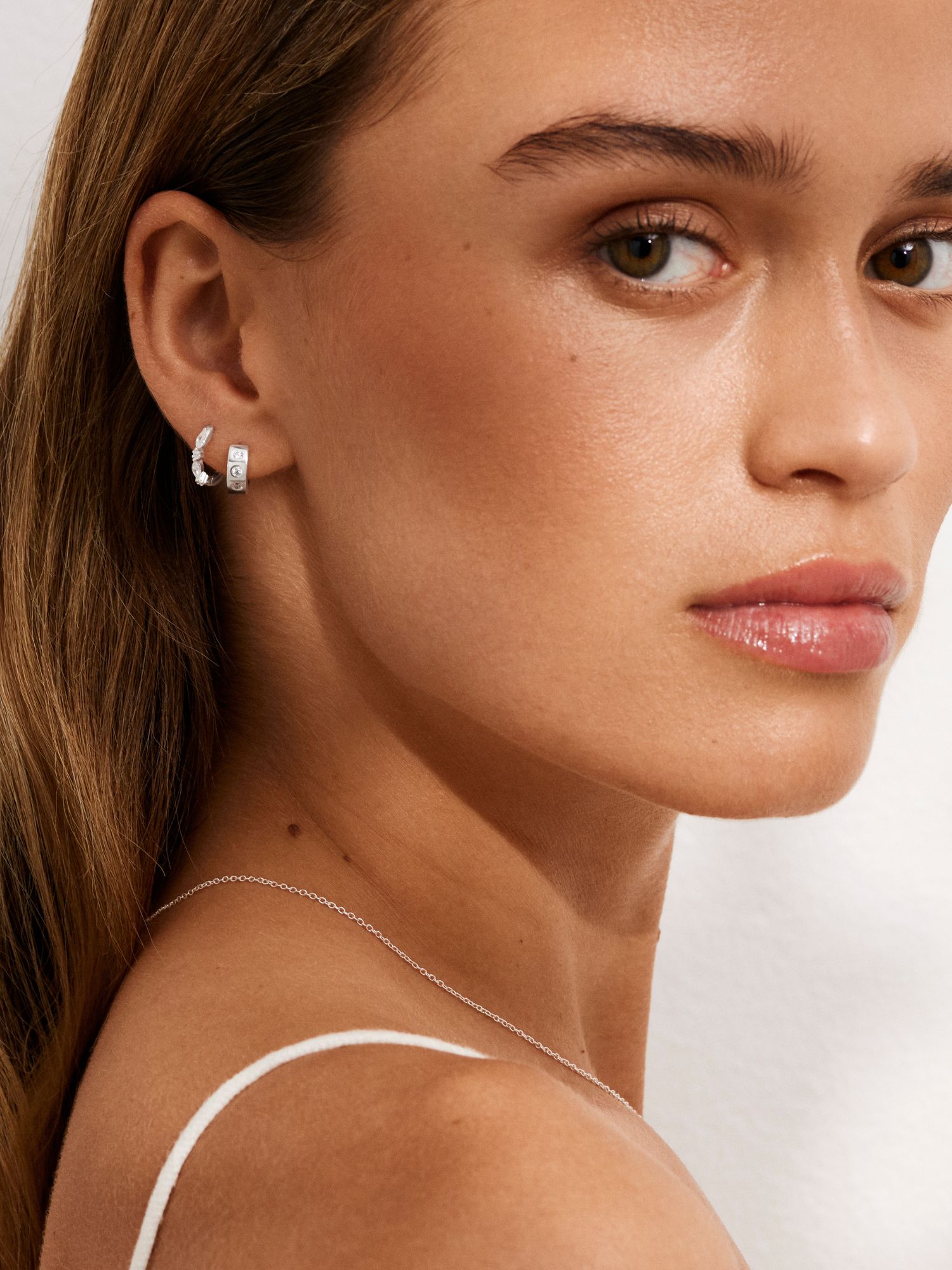 ★TATIANA★ Silver 925 Rust Bloom Cushion Hoop Earrings EC31 MUSINSA | TATIANA (Silver 925) Rust Bloom Cushion Hoop