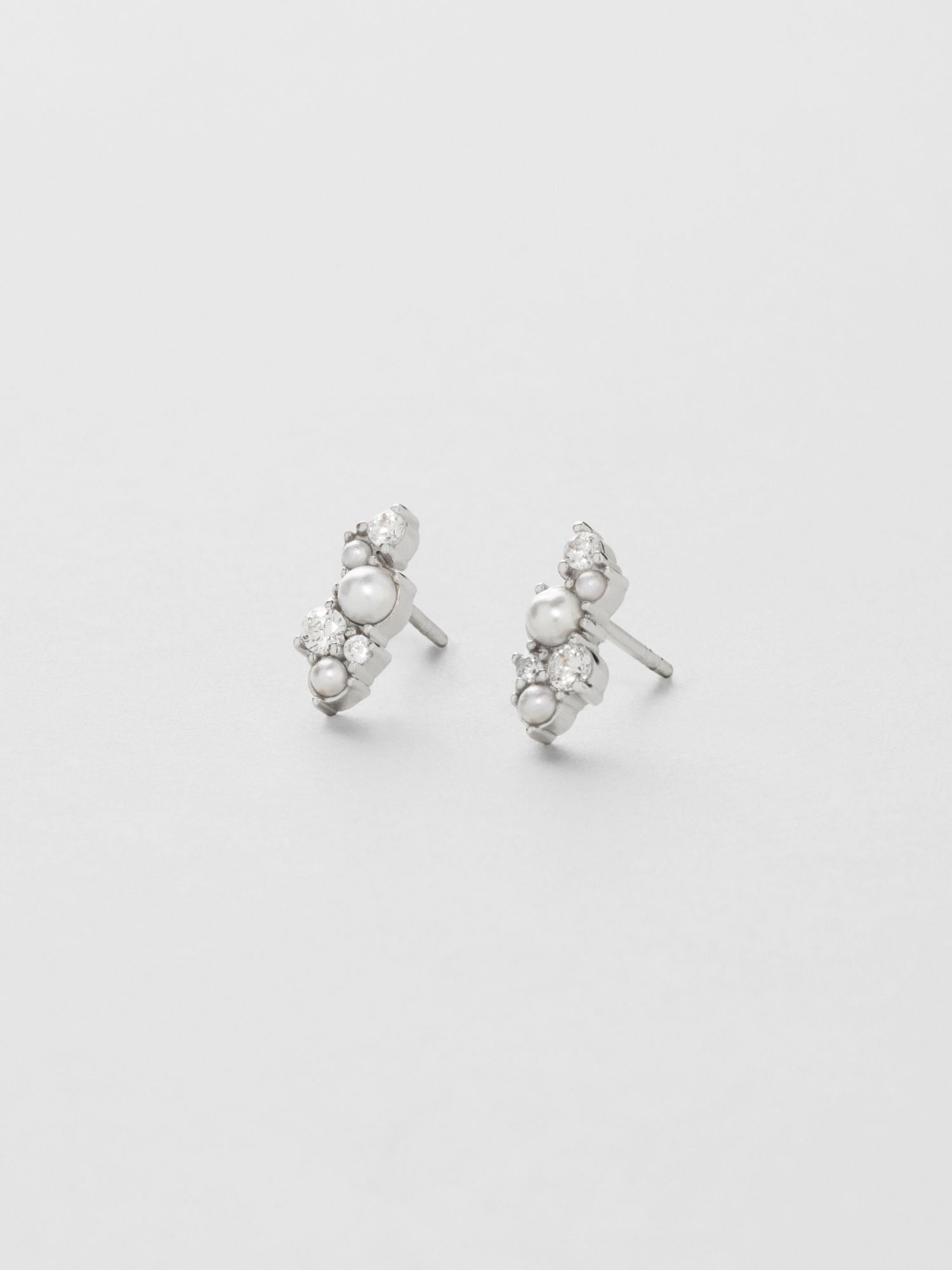 Avery Pearl Studs bild 3
