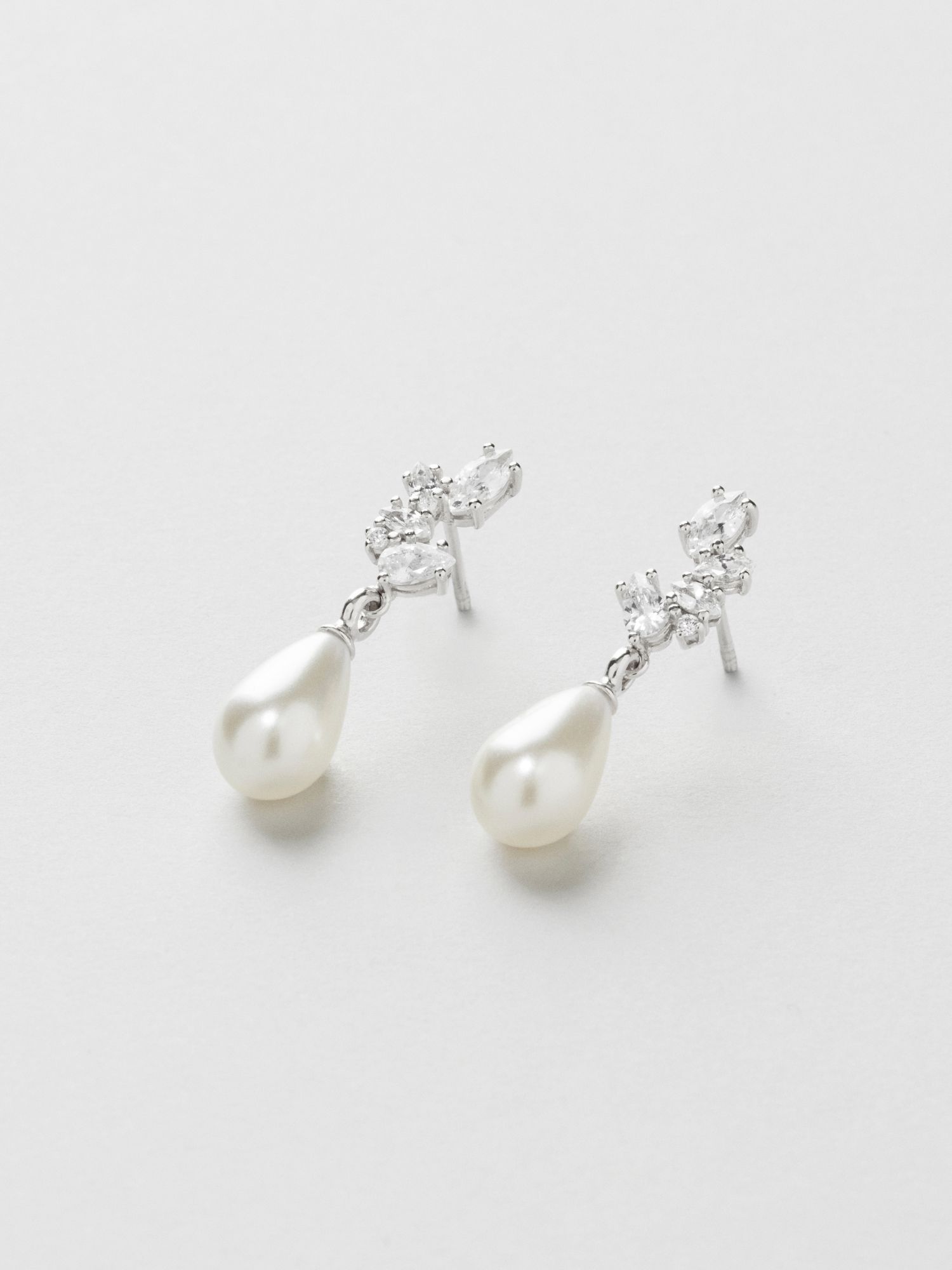 Ariel Bling Pearl Studs bild 3