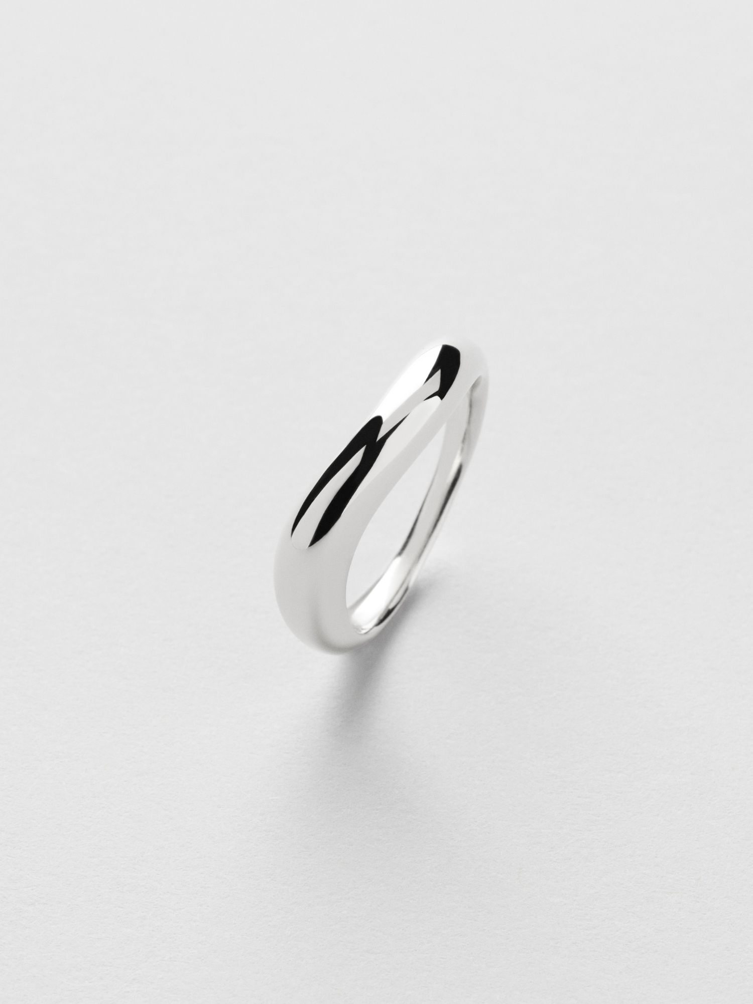 Wavy Plain Ring