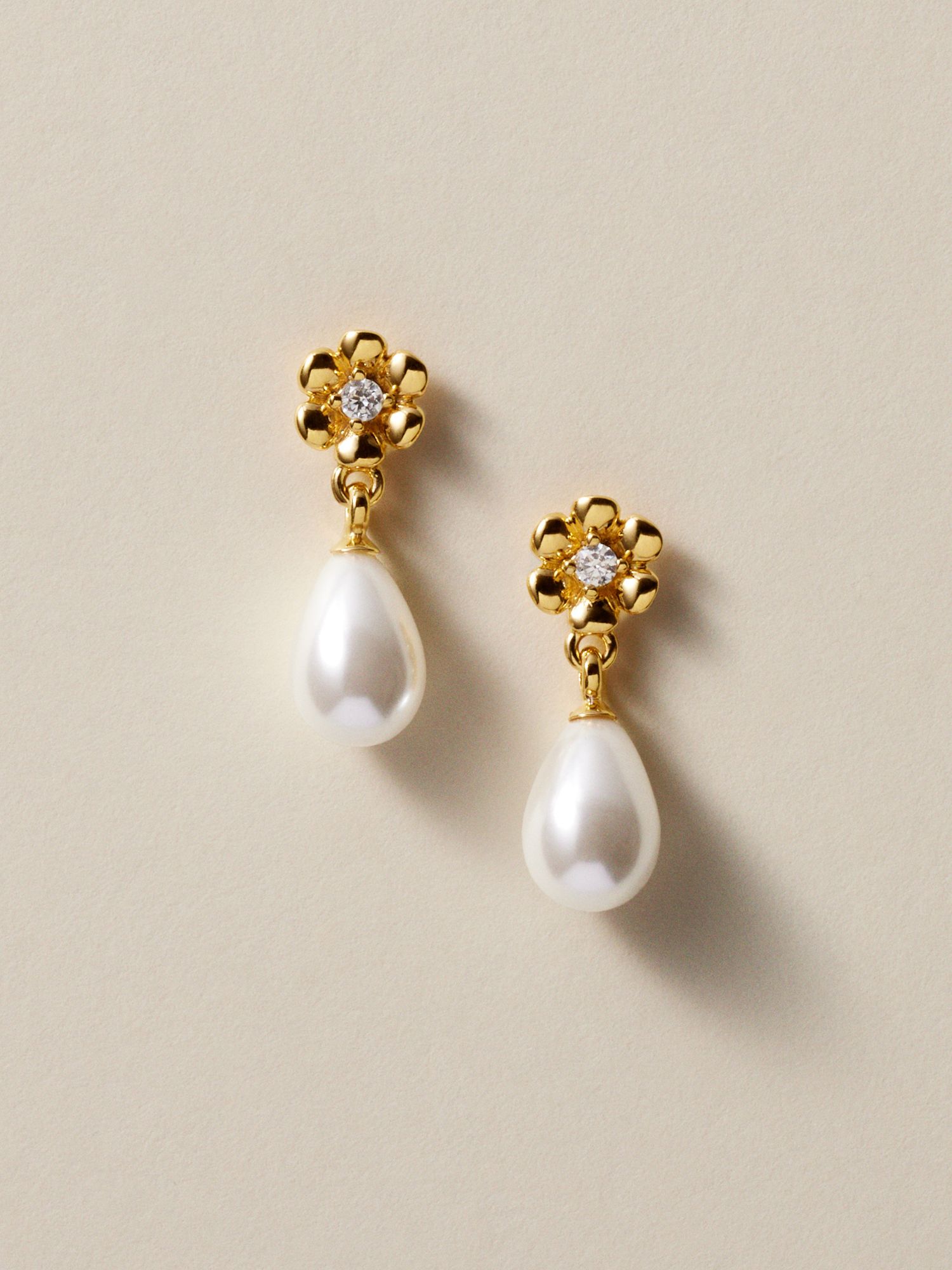 Daisy Flower Pearl Studs bild 5
