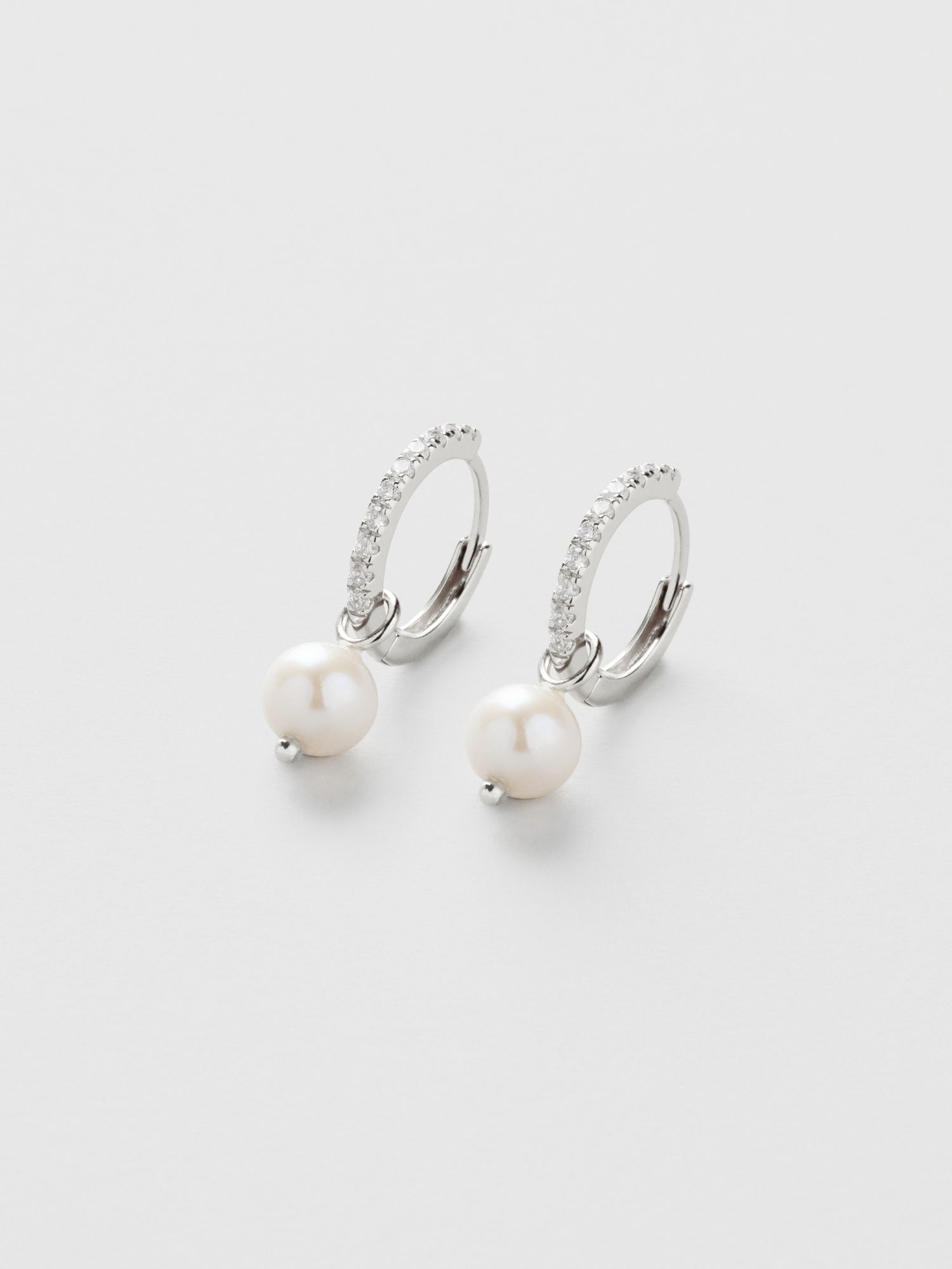 Bling Pearl Hoops
 bild 3