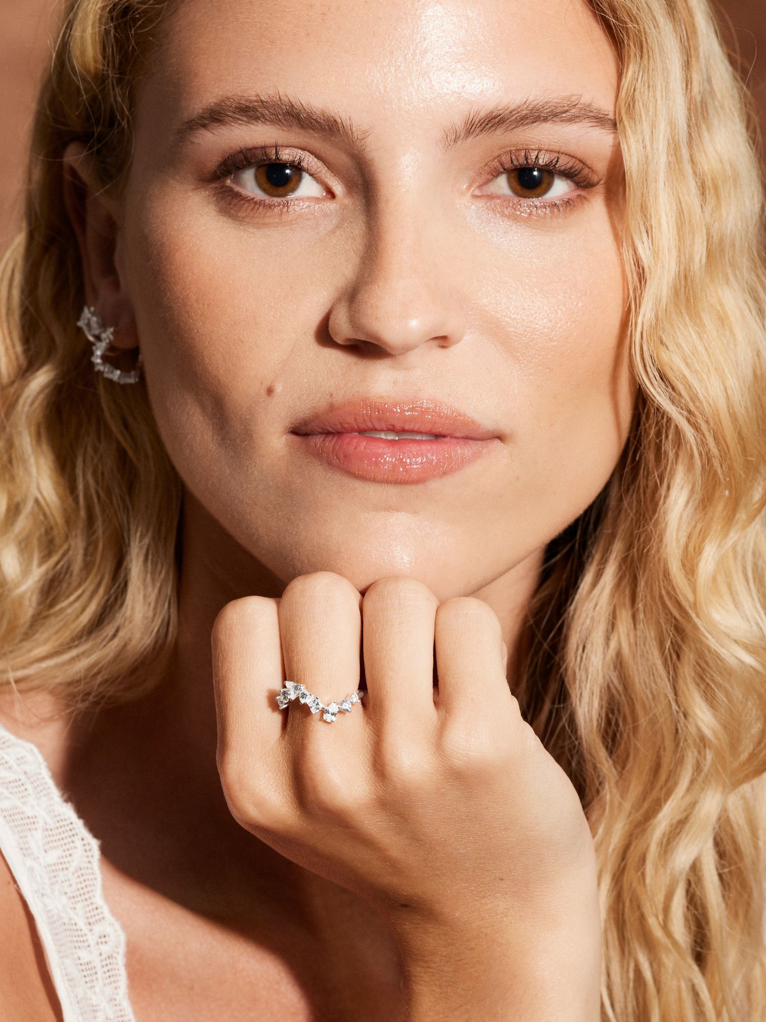 Ariel Bling Ring
 bild 2